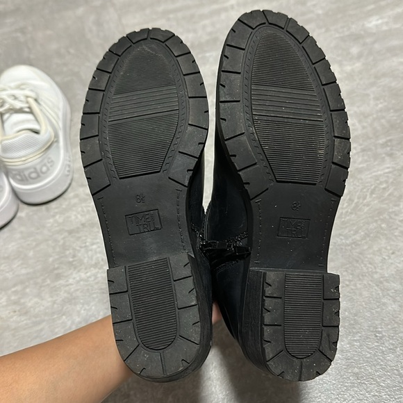 Time & Tru cute ankle Booties - Picture 3 of 5